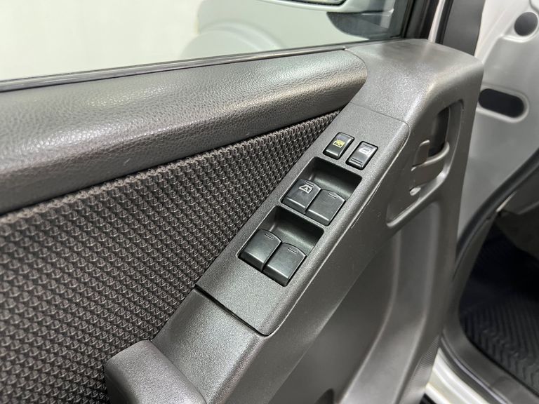 Nissan Frontier XE  CD 4x4 2.5 TB Diesel