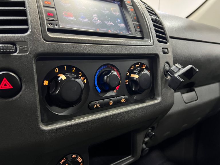 Nissan Frontier XE  CD 4x4 2.5 TB Diesel
