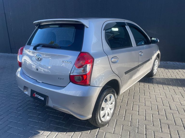 Toyota ETIOS X 1.3 Flex 16V 5p Mec.
