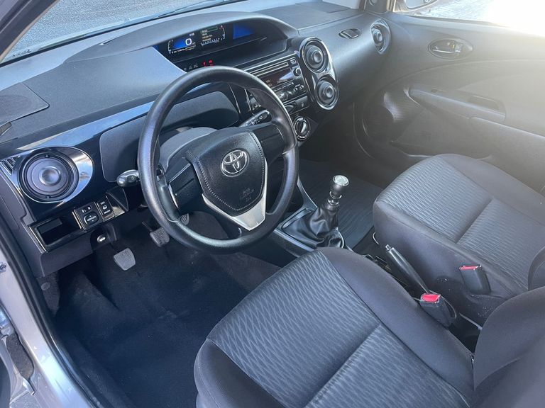 Toyota ETIOS X 1.3 Flex 16V 5p Mec.