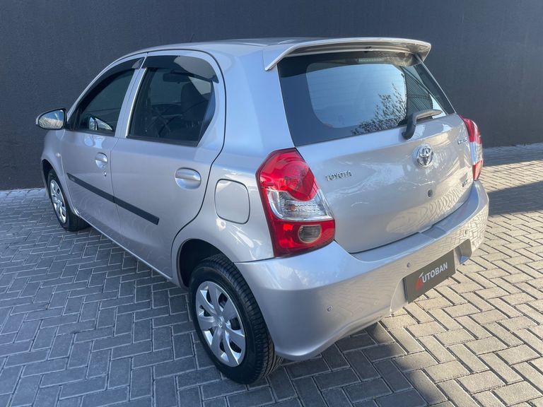 Toyota ETIOS X 1.3 Flex 16V 5p Mec.
