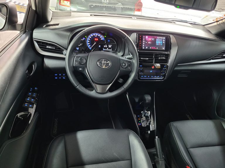 Toyota YARIS XLS 1.5 Flex 16V 5p Aut.