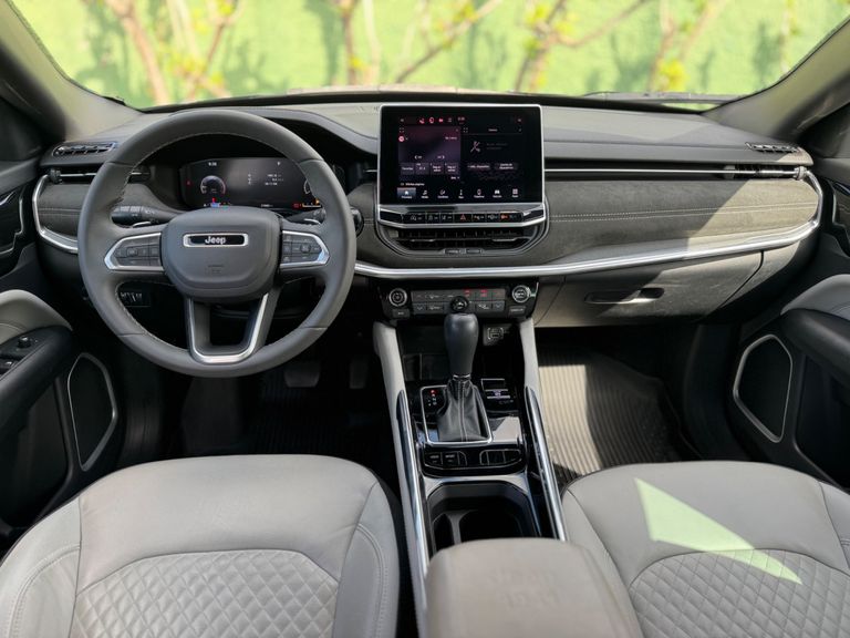 Jeep Commander Limited T270 1.3 TB Flex Aut.