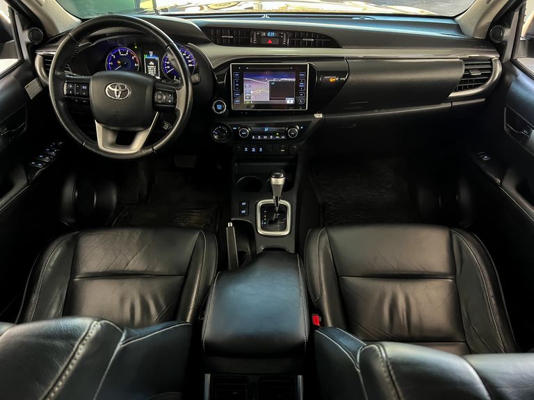 Toyota Hilux CD SRX 4x4 2.8 TDI 16V Diesel Aut.