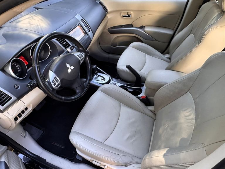 Mitsubishi OUTLANDER 3.0/ GT 3.0 V6 Aut.