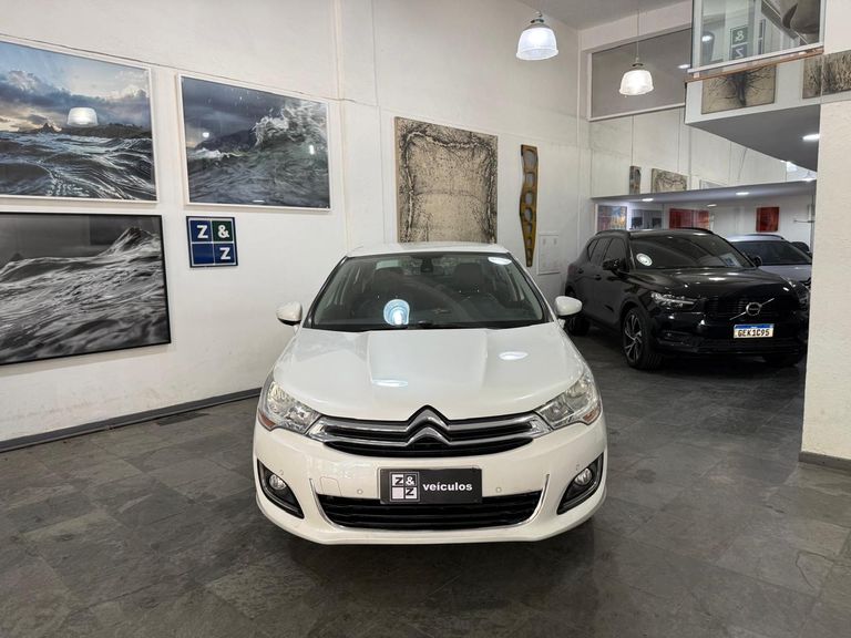 Citroën C4 LOUNGE Exclusive 1.6 Turbo 4p Aut.