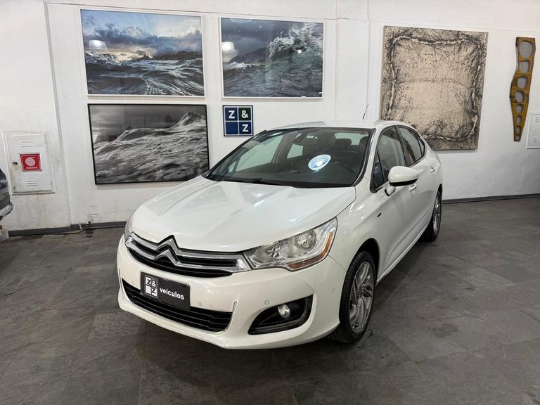 Citroën C4 LOUNGE Exclusive 1.6 Turbo 4p Aut.