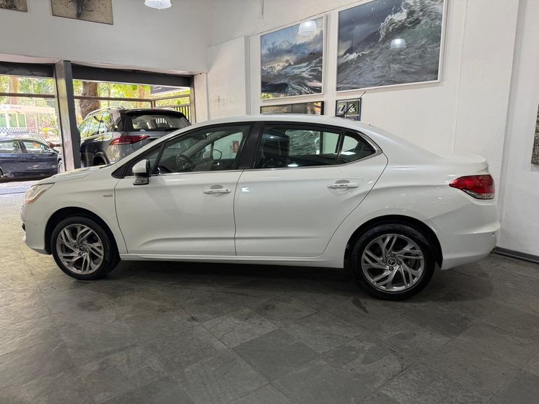 Citroën C4 LOUNGE Exclusive 1.6 Turbo 4p Aut.