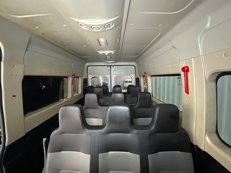 Fiat Ducato Minibus 2.2 Comf.19L Diesel (E6)
