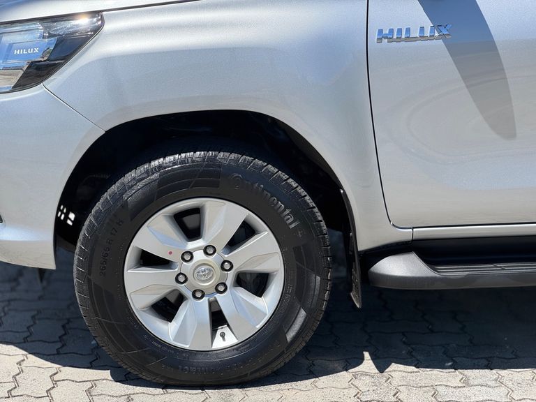 Toyota Hilux CD SRV 4x4 2.8 TDI Diesel Aut.