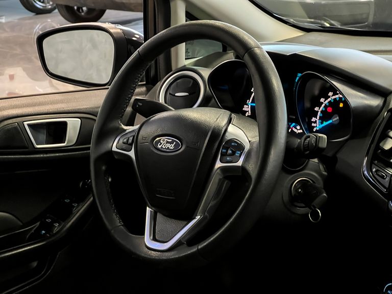 Ford Fiesta 1.6 16V Flex Aut. 5p