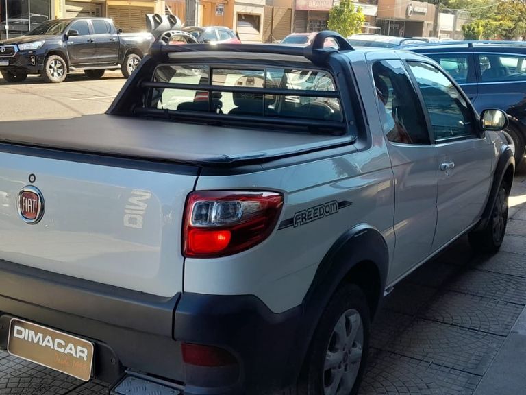 Fiat Strada Freedom 1.4 Flex 8V CD