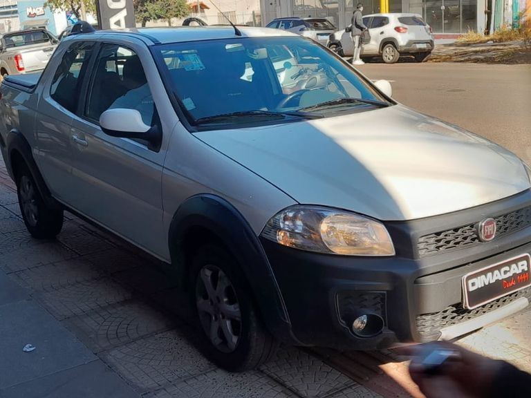 Fiat Strada Freedom 1.4 Flex 8V CD