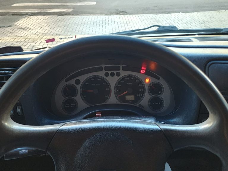 Chevrolet BLAZER ADVANTAGE 2.4 GASOLINA