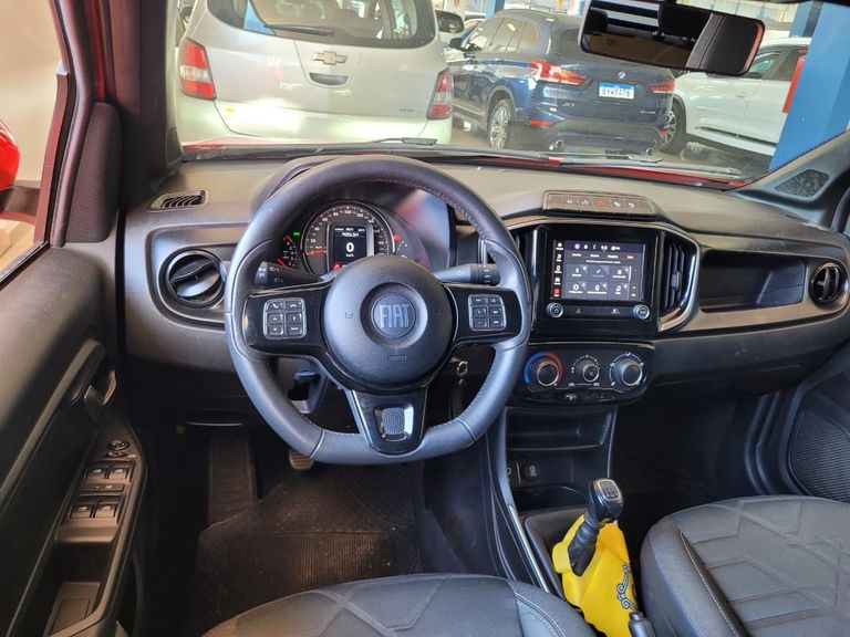 Fiat Strada Volcano 1.3 Flex 8V CD