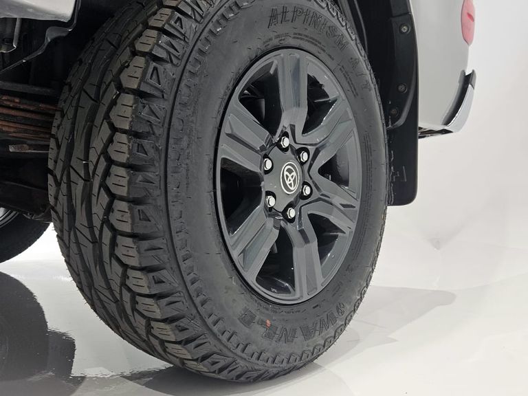 Toyota Hilux CD SR 4x4 2.8 TDI Diesel Aut.