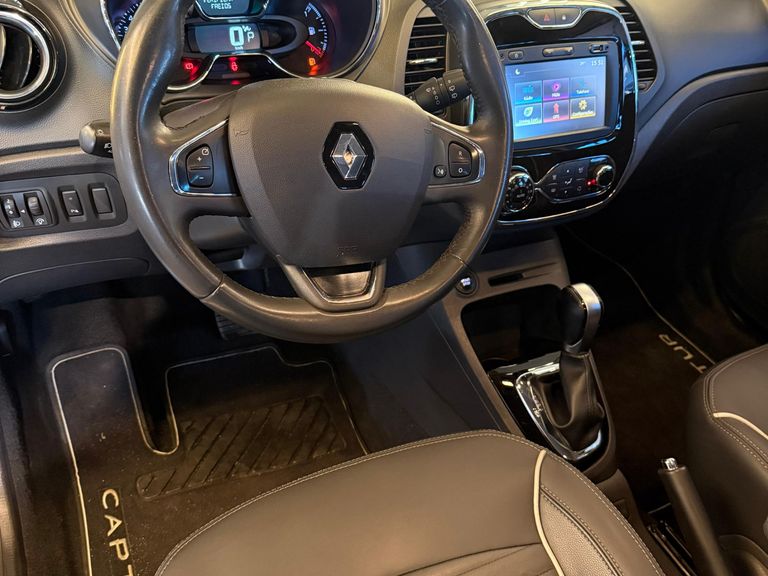 Renault CAPTUR Intense 2.0 16V Flex 5p Aut.