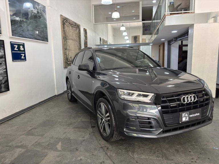 Audi Q5 S-Line 2.0 TFSI Quattro S-tronic
