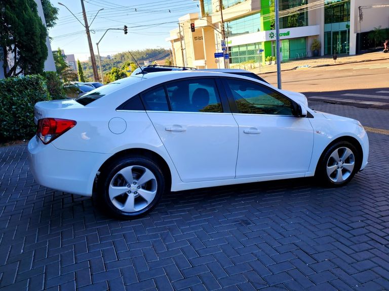 Chevrolet CRUZE LT 1.8 16V FlexPower 4p Aut.