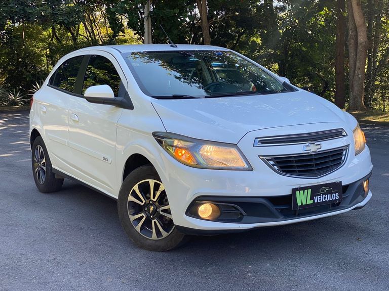 Chevrolet ONIX HATCH LTZ 1.4 8V FlexPower 5p Mec.