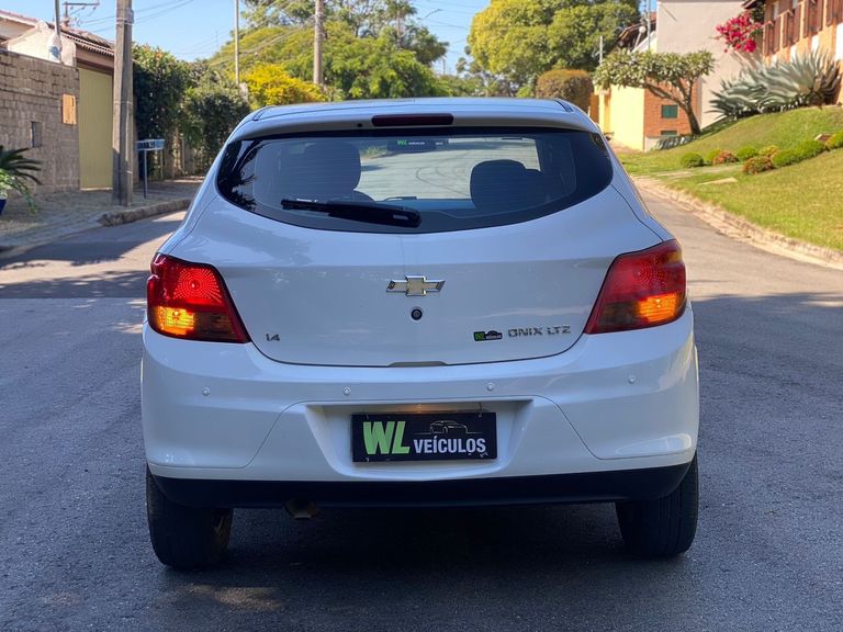 Chevrolet ONIX HATCH LTZ 1.4 8V FlexPower 5p Mec.