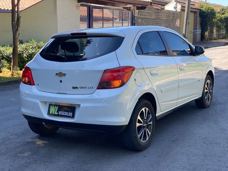 Chevrolet ONIX HATCH LTZ 1.4 8V FlexPower 5p Mec.