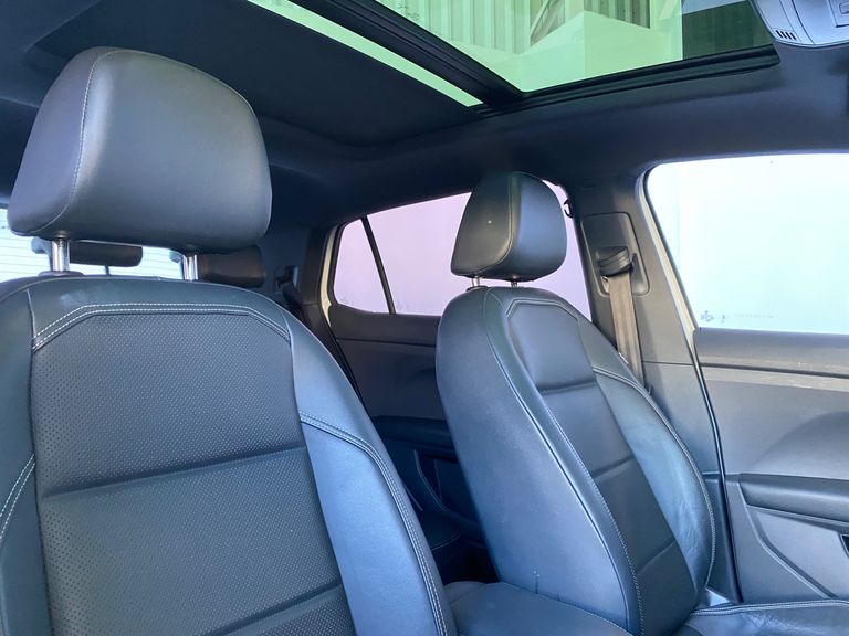 VolksWagen T-Cross Comfortline 1.0 TSI Flex 5p Aut.