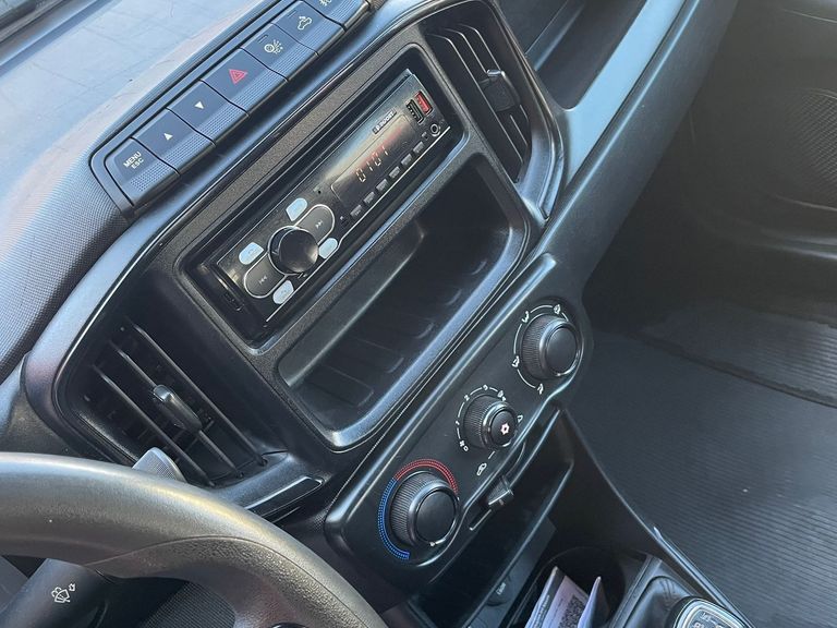 Fiat Strada Freedom 1.3 Flex 8V CD