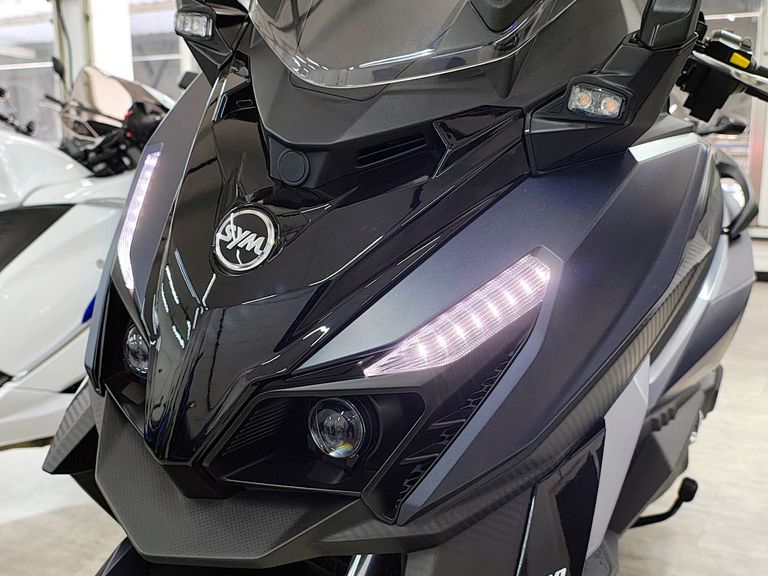 DAFRA CRUISYM 300 