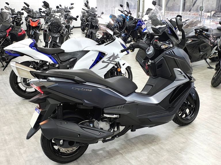 DAFRA CRUISYM 300 