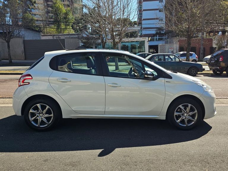 Peugeot 208 Allure 1.6 Flex 16V 5p Aut.