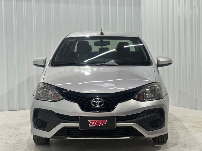 Toyota ETIOS X Sedan 1.5 Flex 16V 4p Mec.