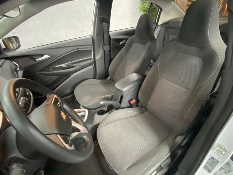 Chevrolet ONIX SEDAN Plus LT 1.0 12V TB Flex Aut.