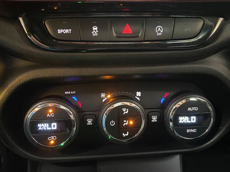 Fiat Toro Freedom 1.8 16V Flex Aut.