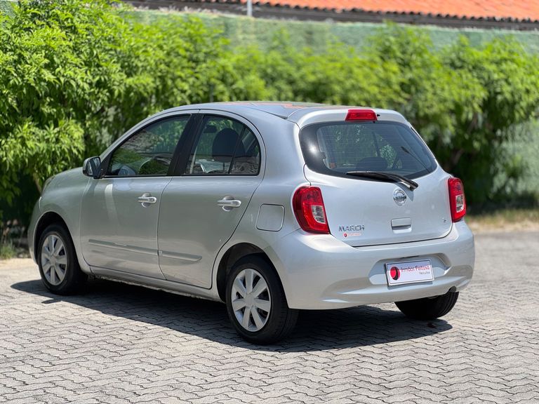 Nissan MARCH S 1.0 12V Flex 5p
