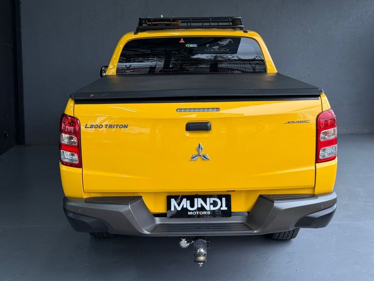 Mitsubishi L200 Triton Savana GLS 2.4 4x4 Die. Aut.