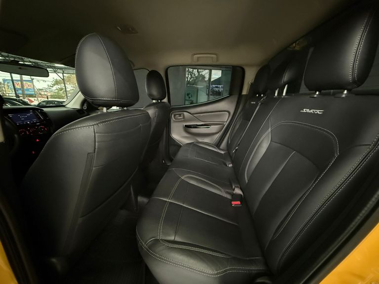 Mitsubishi L200 Triton Savana GLS 2.4 4x4 Die. Aut.