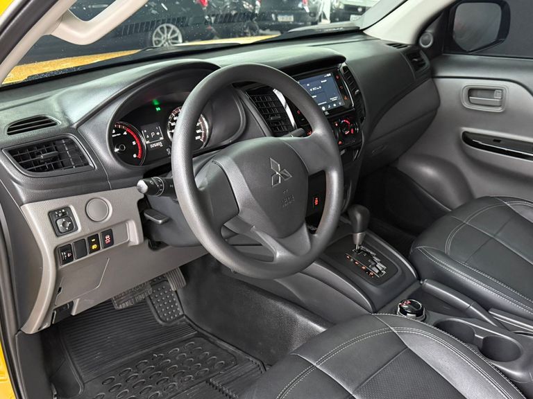 Mitsubishi L200 Triton Savana GLS 2.4 4x4 Die. Aut.