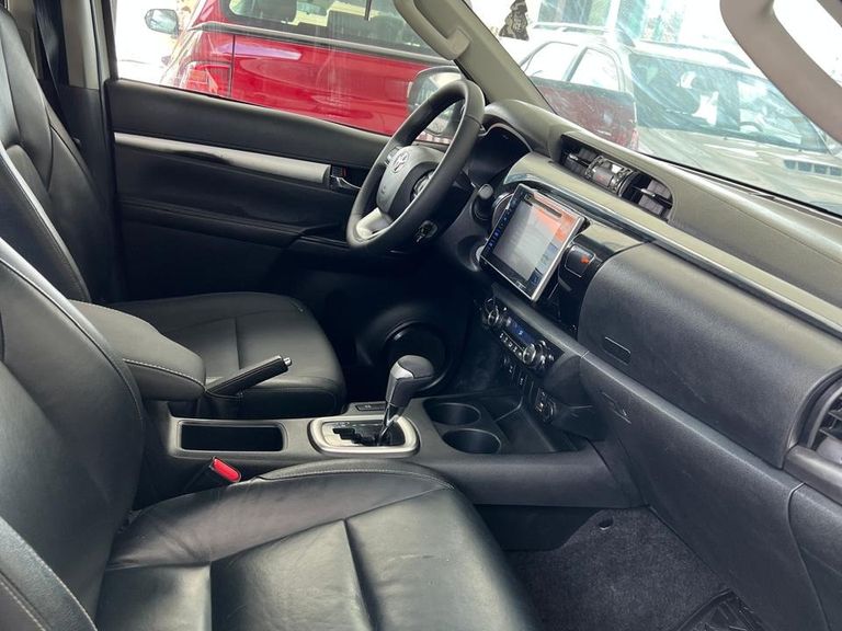 Toyota Hilux CD SRV 4x4 2.8 TDI Diesel Aut.