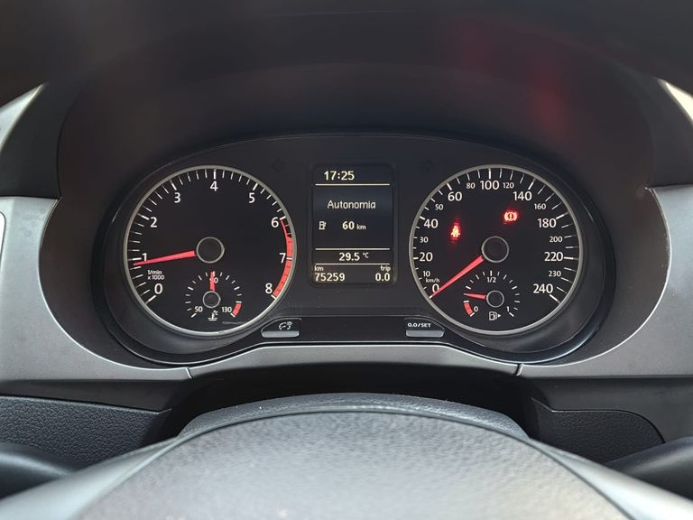 VolksWagen Fox Connect 1.6 Flex 8V 5p