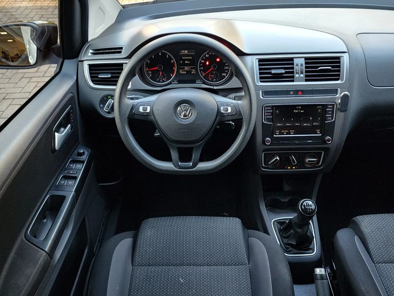 VolksWagen Fox Connect 1.6 Flex 8V 5p