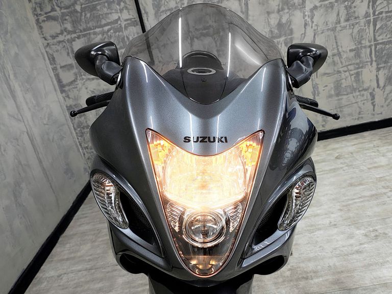 SUZUKI GSX 1300-R HAYABUSA