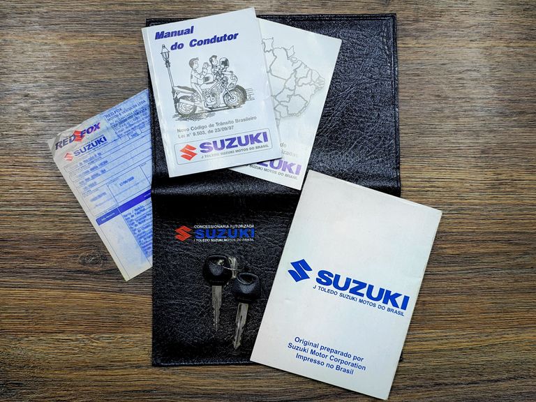 SUZUKI GSX 1300-R HAYABUSA