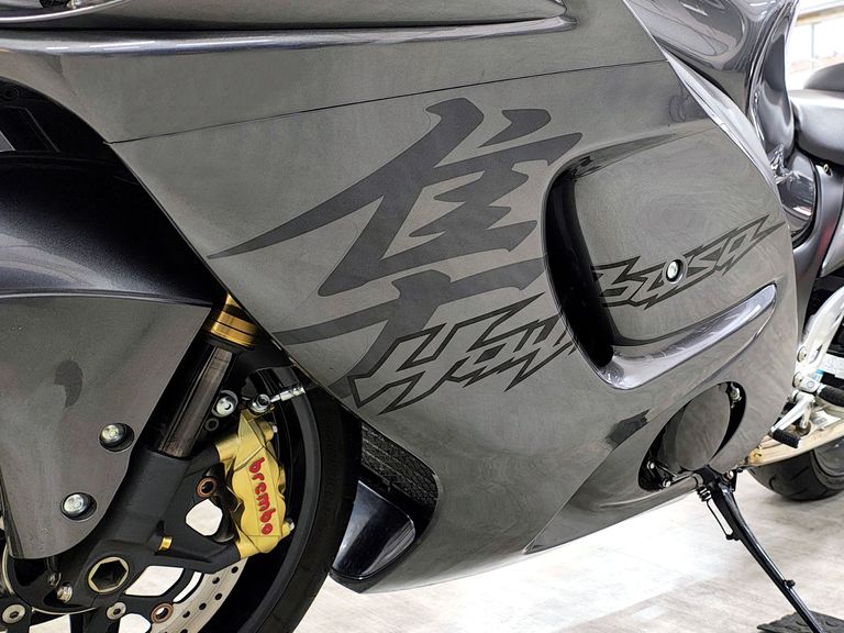 SUZUKI GSX 1300-R HAYABUSA