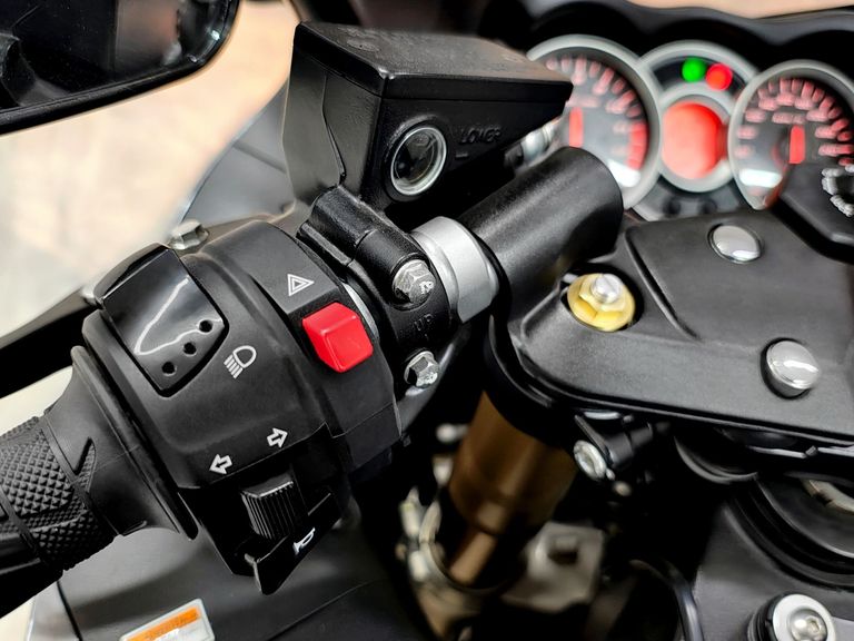 SUZUKI GSX 1300-R HAYABUSA