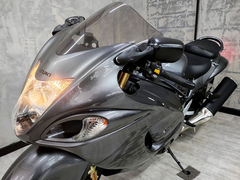 SUZUKI GSX 1300-R HAYABUSA