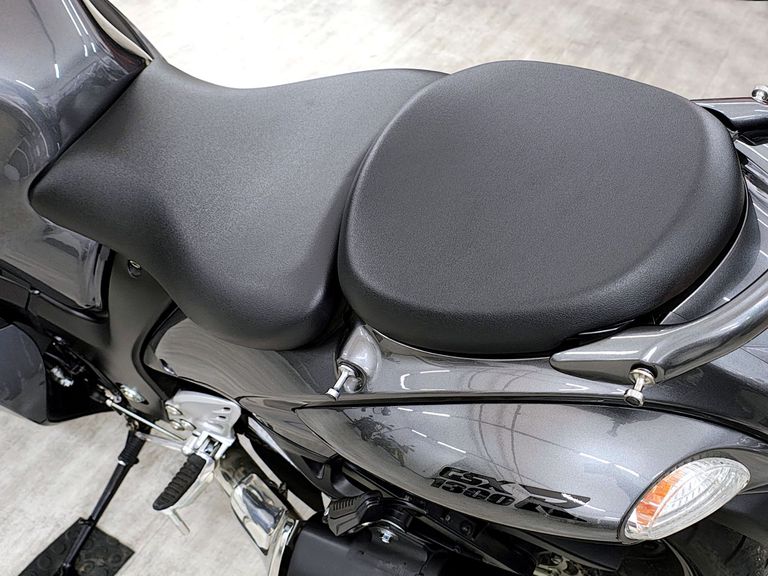 SUZUKI GSX 1300-R HAYABUSA