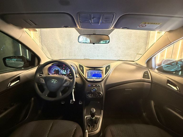 Hyundai HB20X Style 1.6 Flex 16v Mec.