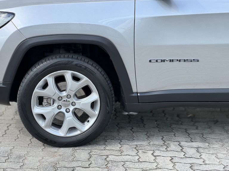 Jeep COMPASS LONGITUDE 2.0 4x4 Dies. 16V Aut.