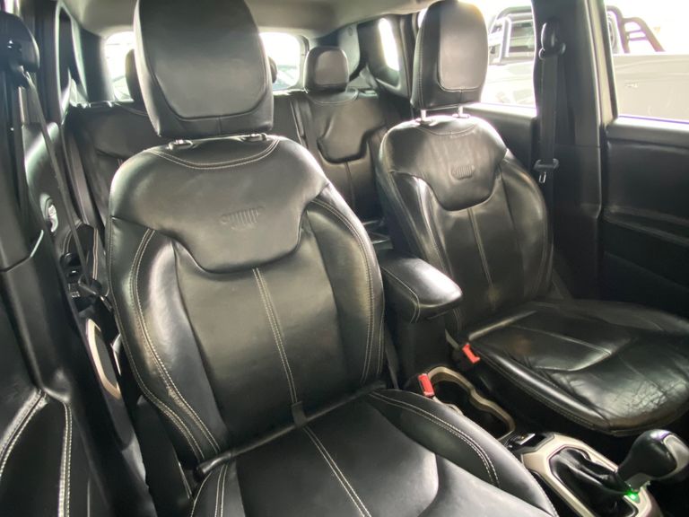 Jeep Renegade Longitude 1.8 4x2 Flex 16V Aut.
